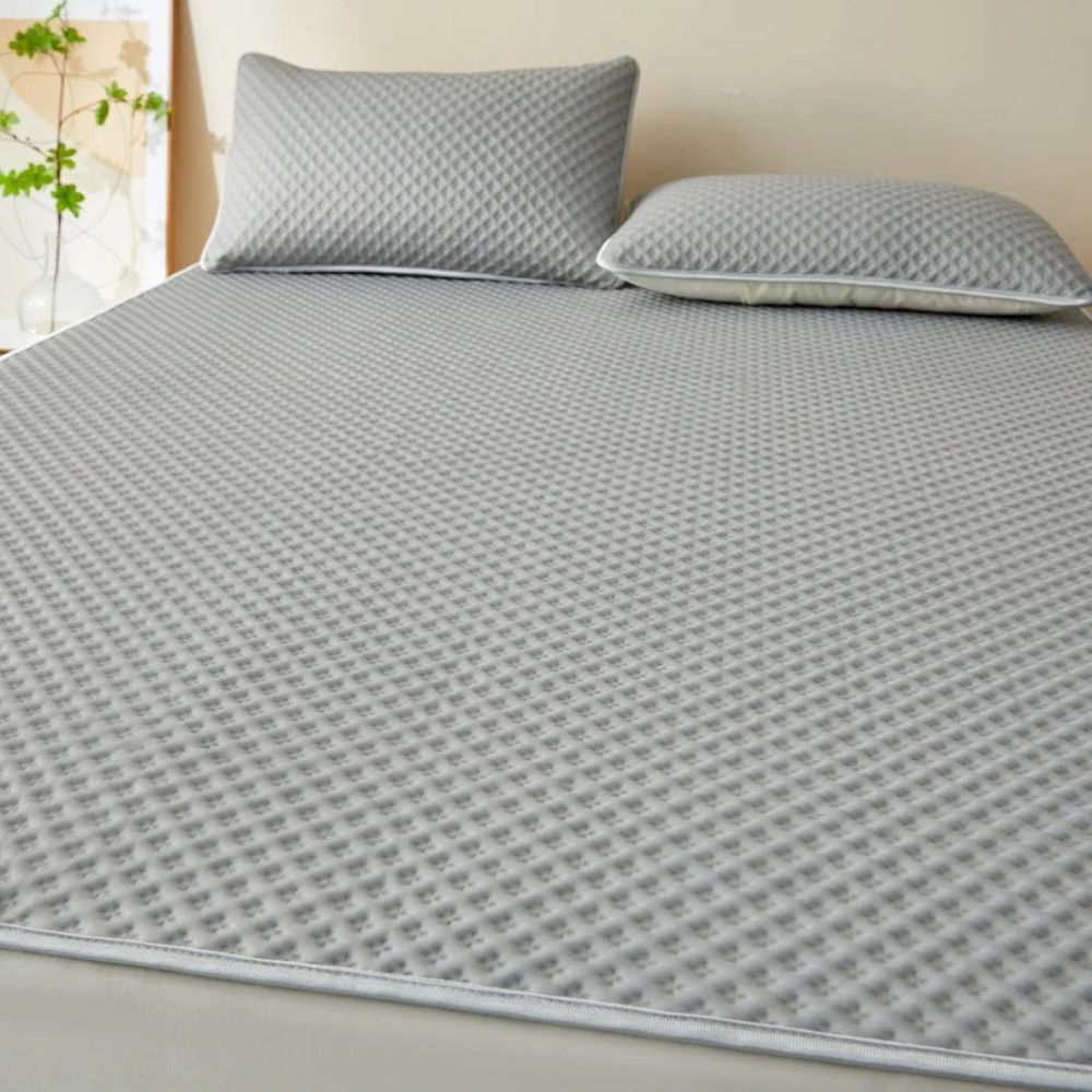 Lightweight Bedding