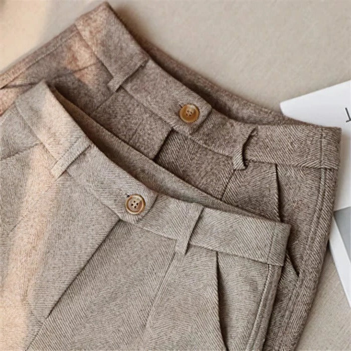 Elegant And Fitted Women's Pants